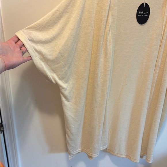 Cream Women's Cardigan Light Weight - Picture 4 of 4